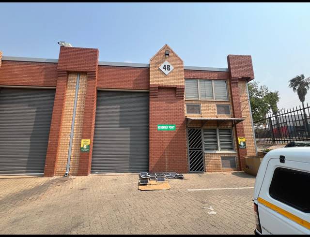 204M² WAREHOUSE TO LET IN STRIJDOMPARK